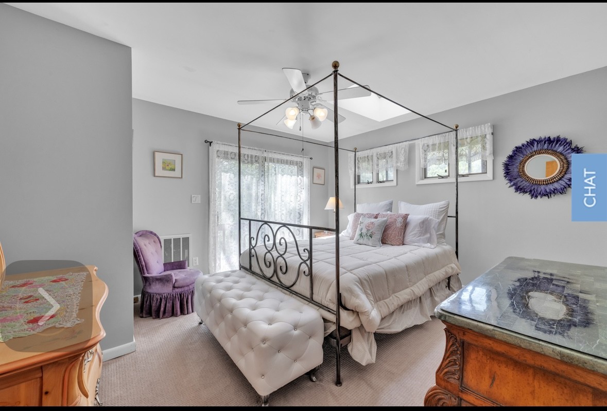 Private 5 acre home — additional photo 4